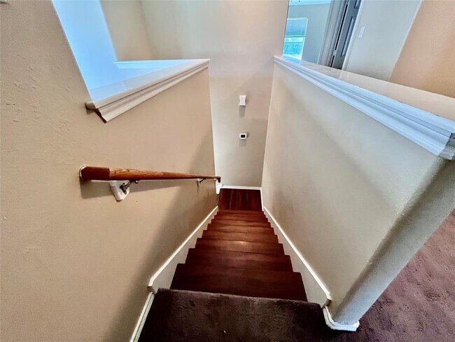 Building Photo - 2811 Hackamore Hollow Ln