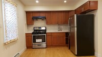 Building Photo - 40-30-40247 247th St