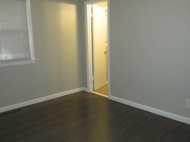 Building Photo - 526 E Edgewood St