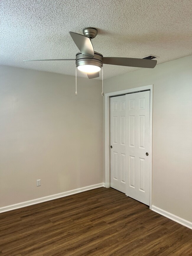 Building Photo - 1278 Montecello Dr