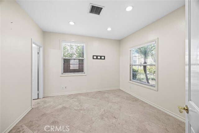 Building Photo - 996 N Antonio Cir