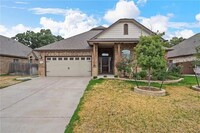 Building Photo - 605 Lister Dr