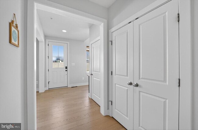 Building Photo - 22129 Clarksburg Rd