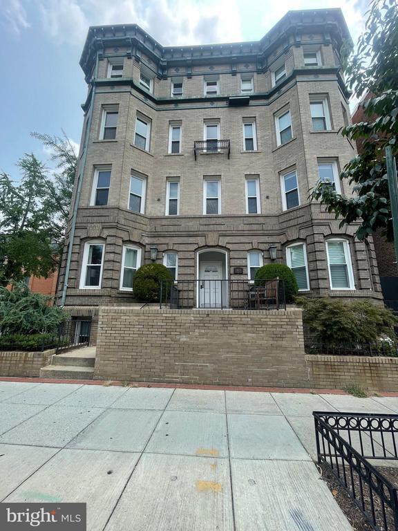 Building Photo - 1815 18th St NW
