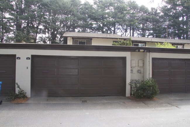 Building Photo - Wonderfull Niles location AC and garage