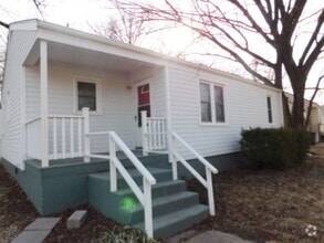 Building Photo - Very nice 3 bedroom/1 bath in El Dorado!