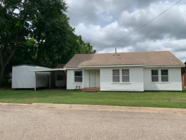 Building Photo - 1215 E 5th St