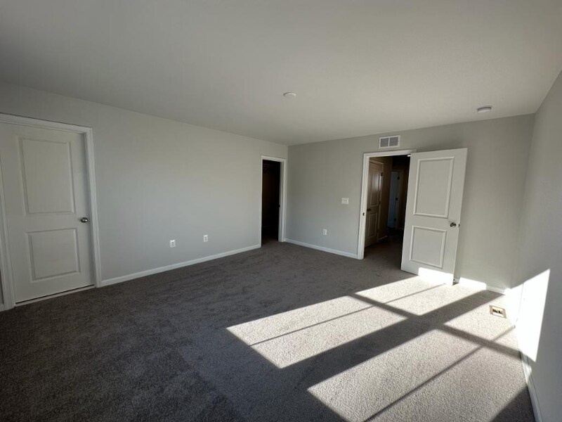 Building Photo - 619 Rivanna Hl Rd