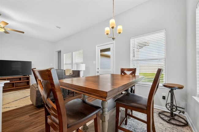 Building Photo - 8102 Coral Dr