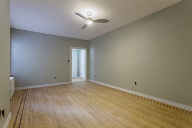 Building Photo - 36 Duncan Ave