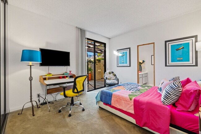 Building Photo - Mountain View Retreat in Palm Springs