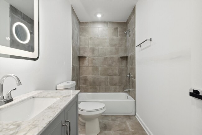Building Photo - 890-892 N 42nd St