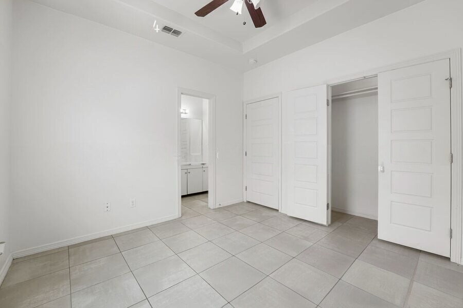 Building Photo - 505 Teague Ave
