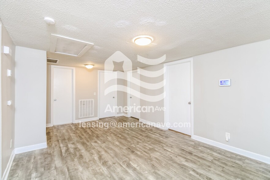 Building Photo - 1541 Beckham St