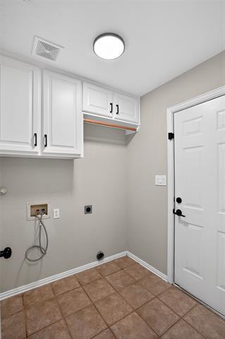 Building Photo - 402 Taos Ct E