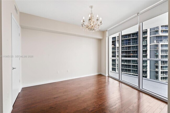 Building Photo - 495 Brickell Ave