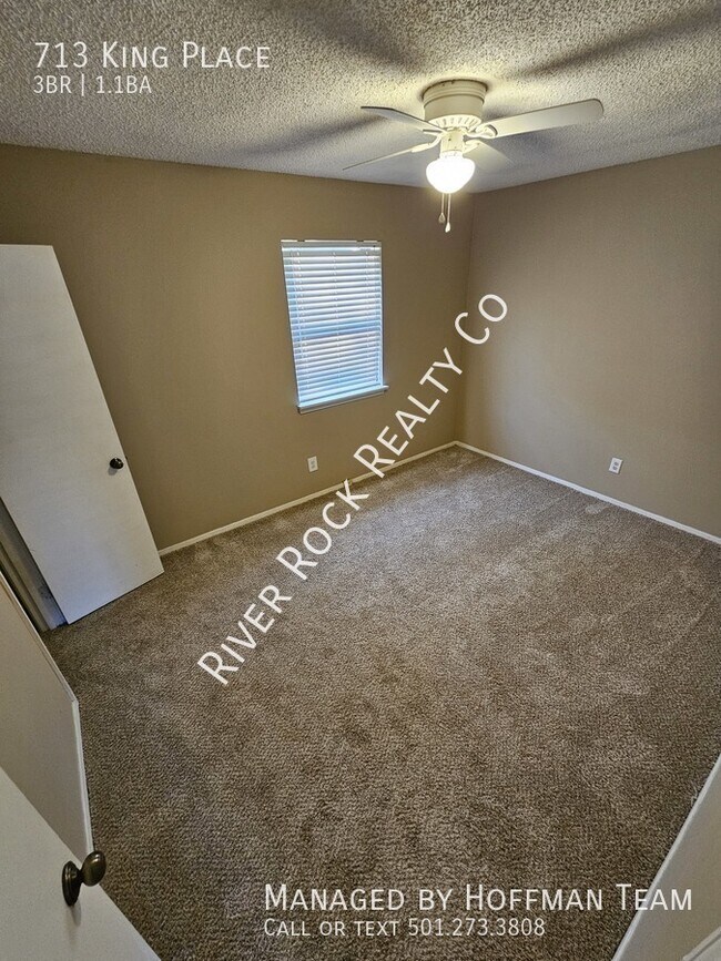 Building Photo - 713 King Pl