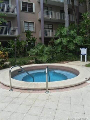 Building Photo - 9301 SW 92nd Ave