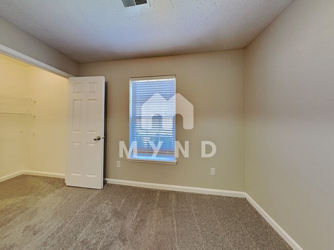 Building Photo - 6619 Harvest Ridge Ct