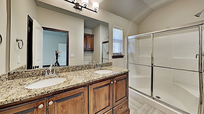 Building Photo - Nice 4 Bed 2 Bath Home in Piedmont Schools
