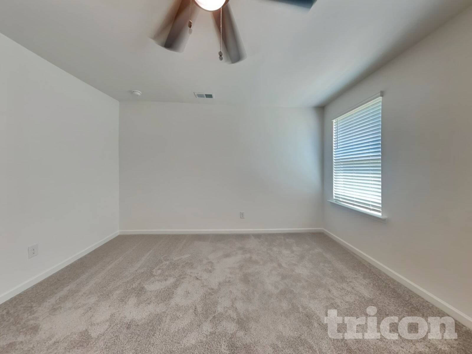 Building Photo - 2464 Lennox Rd SE