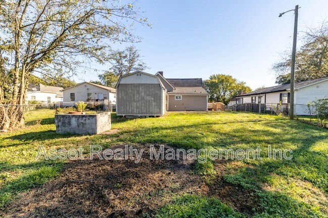 Building Photo - 3023 Rector St