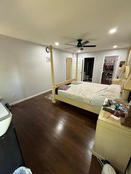 Building Photo - 427 Lackland Ave