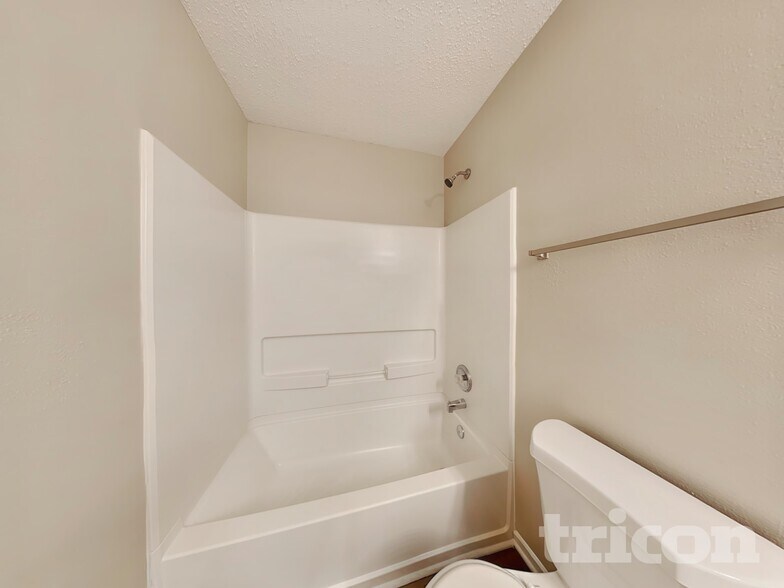 Building Photo - 10904 Firefly Ct