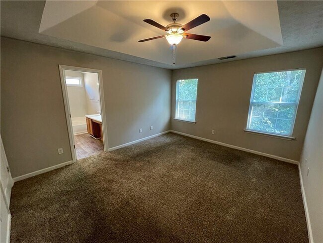 Building Photo - 4401 Dickens Ct NW