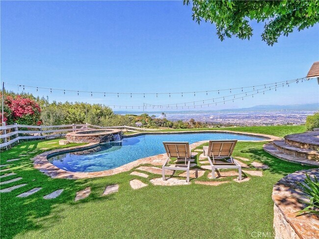 Building Photo - 67 Eastfield Dr