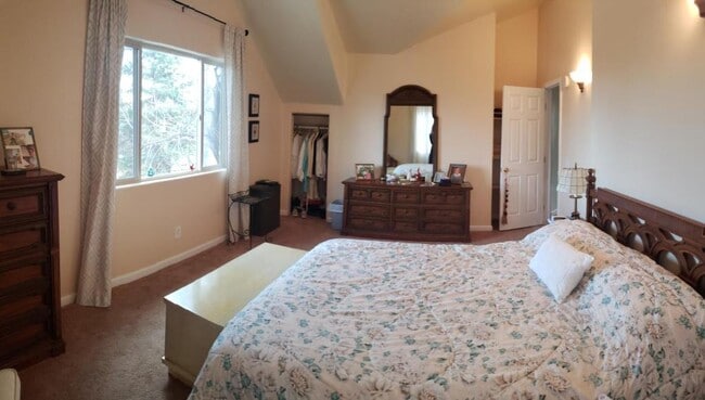 Building Photo - 1885 Upland Ave