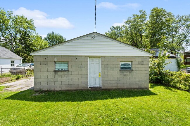 Building Photo - 1549 Oakland Park Ave
