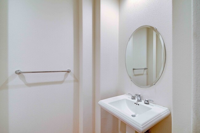 Building Photo - 4132 Prado De Las Cabras