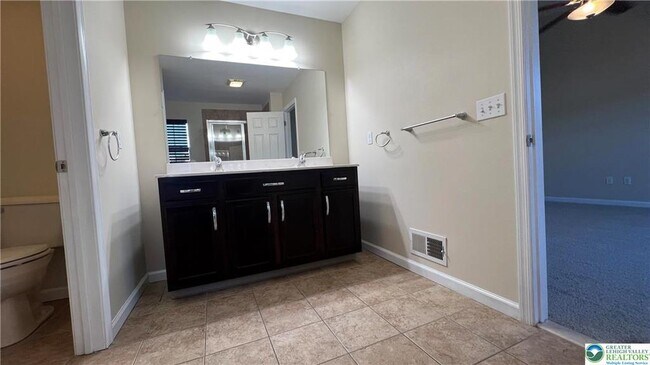 Building Photo - 251 Milkweed Dr