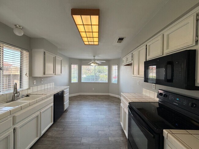 Building Photo - 7921 Cold Spray Ct