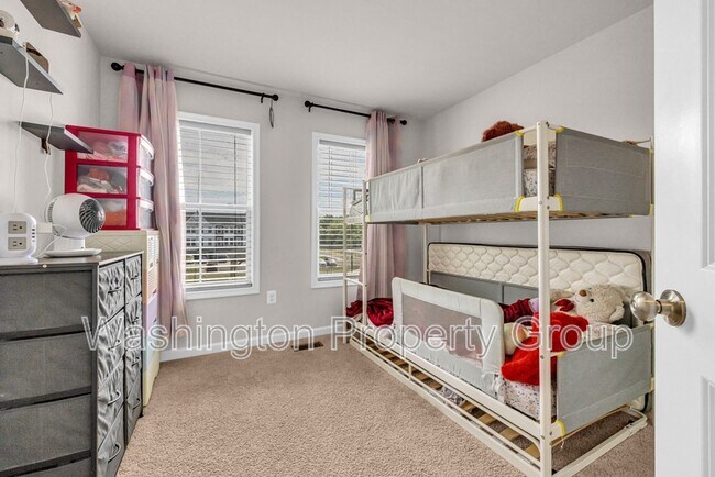 Building Photo - 4013 Singerville Ct