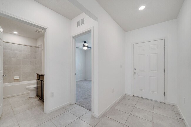 Building Photo - 309 Citrus Isle Lp