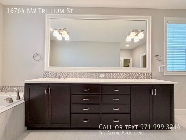 Building Photo - 16764 NW Trillium St