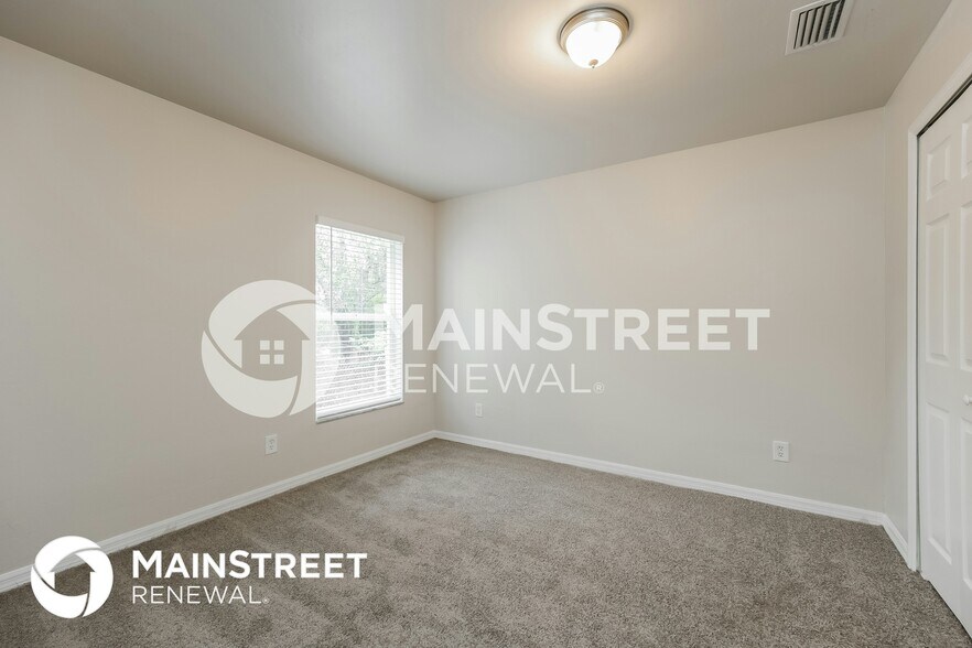 Building Photo - 3004 15th St W