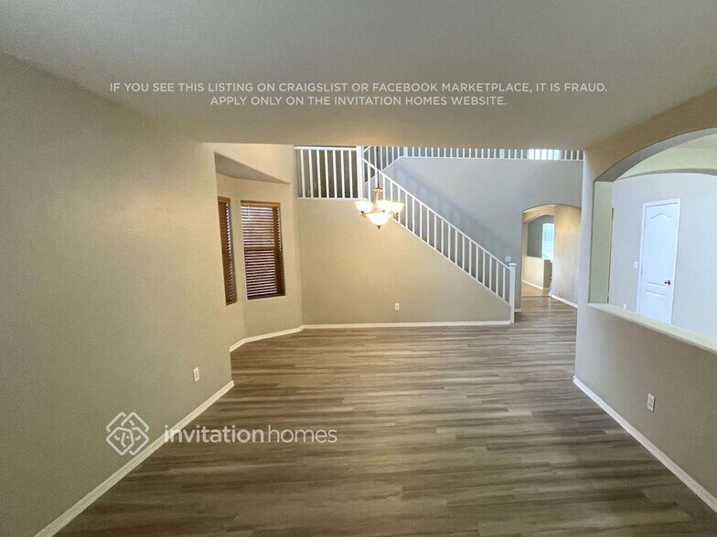 Building Photo - 24902 W Wayland Dr