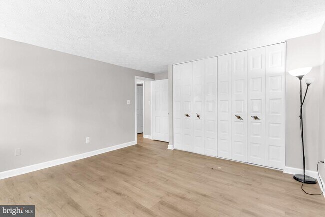 Building Photo - 3204 Lock Gate Ct