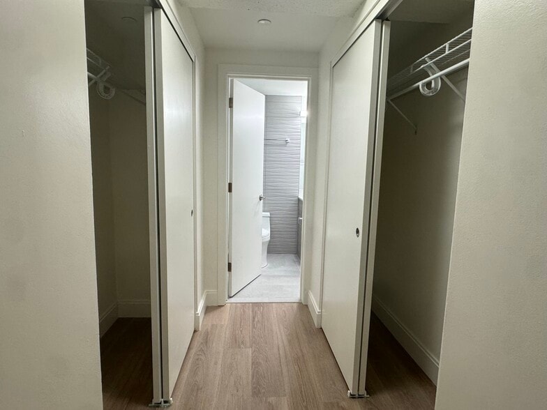 Building Photo - 1065 Commonwealth Ave