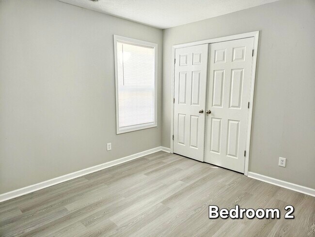 Building Photo - 680 Lucille Dr