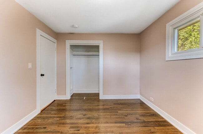 Building Photo - 2859 Stafford Dr