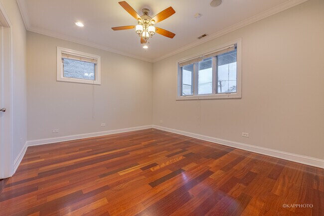 Building Photo - 4418 S Indiana Ave