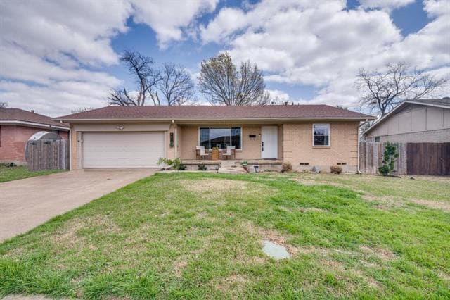 Building Photo - 2418 Patricia Ln