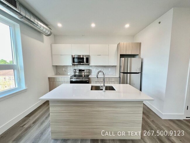 Building Photo - 1843 Hartranft St