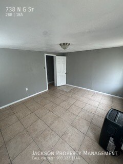 Building Photo - 738 N G St