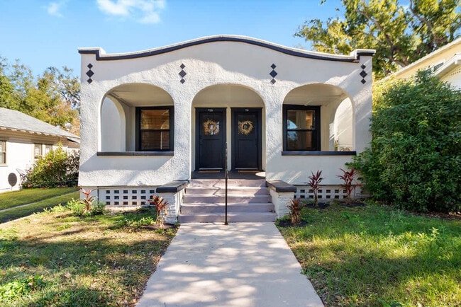 Building Photo - 730 Johnson Ave
