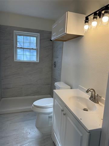 Building Photo - 214 E Acheson St